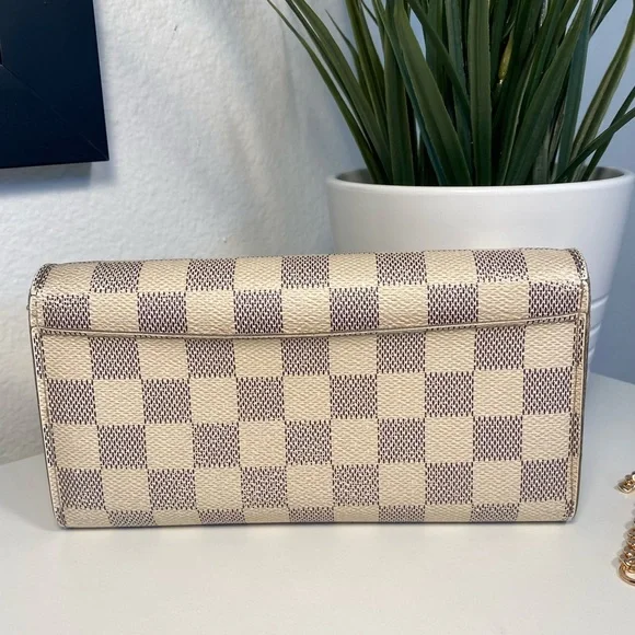 Louis Vuitton Damier Azur Sarah Envelope Wallet - Picture 2 of 14